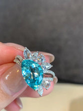 Load image into Gallery viewer, 3.71ct Neon Blue Paraiba
