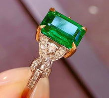 Load image into Gallery viewer, 1.95ct Glassy Vivid Green Emerald
