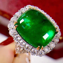 Load image into Gallery viewer, 9.5ct Vivid Green Emerald
