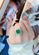 Load image into Gallery viewer, 3.5ct MUZO Green Emerald Ring
