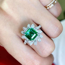 Load image into Gallery viewer, 2.7ct Glassy Vivid Green Emerald
