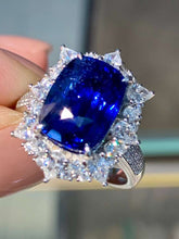 Load image into Gallery viewer, 6.5ct Royal Blue Sapphire
