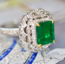Load image into Gallery viewer, 2.15ct Vivid Green Emerald
