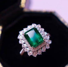 Load image into Gallery viewer, 2.8ct RARE MUZO Green Emerald (7*8.6)
